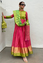 Load image into Gallery viewer, AALIYA